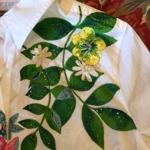KATE HILL Size SP Watercolor Floral Graphic Button Front Blouse Sequin Beads NEW - Picture 11 of 16